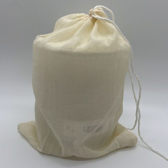 NWT Level Naturals Opal Glass Fresh Snow Candle - Picture 5 of 5